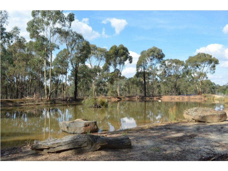 89 Emu Creek Road, Strathfieldsaye VIC 3551