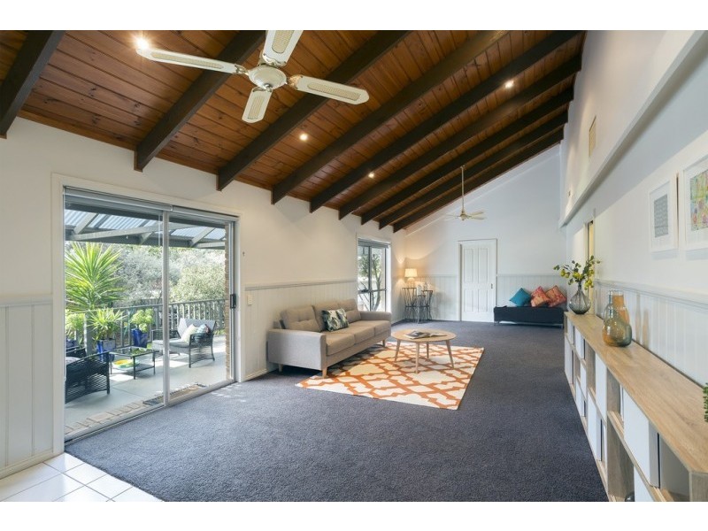 1 Lois Court, Golden Square VIC 3555