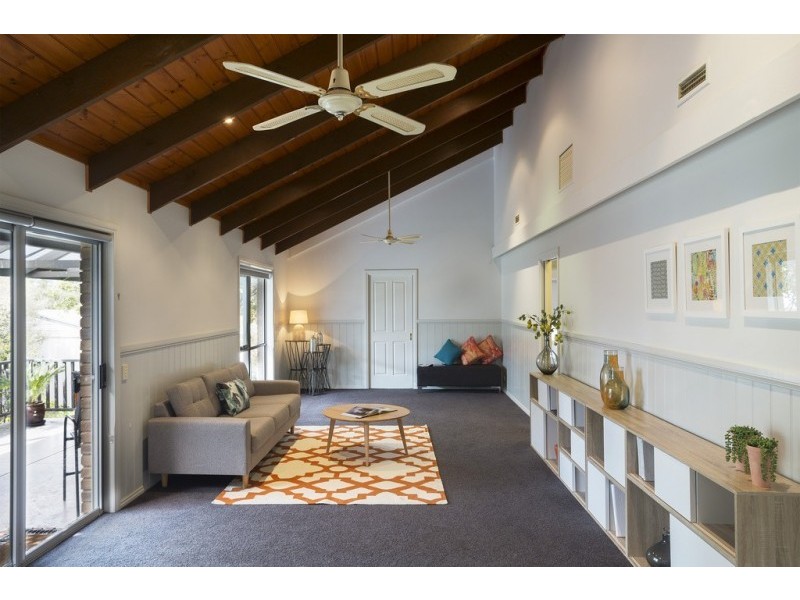 1 Lois Court, Golden Square VIC 3555