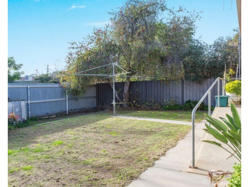 6 Scott Street, White Hills VIC 3550