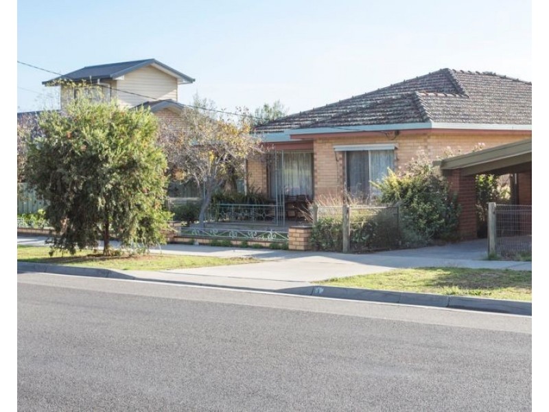 6 Scott Street, White Hills VIC 3550