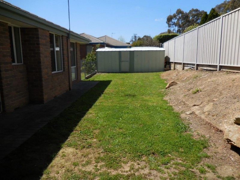 11 Sherwood Drive, Flora Hill VIC 3550