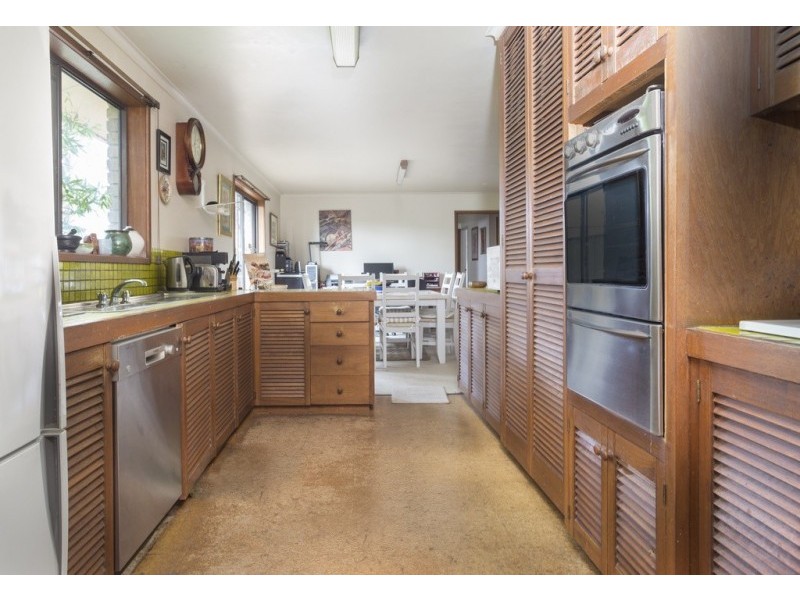 3 Albert Avenue, Strathdale VIC 3550