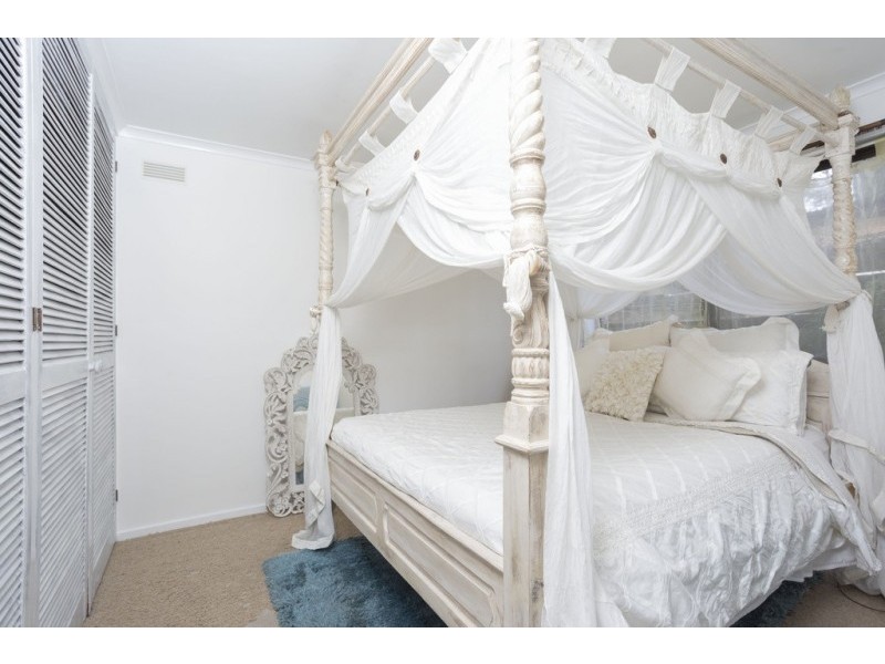 3 Albert Avenue, Strathdale VIC 3550