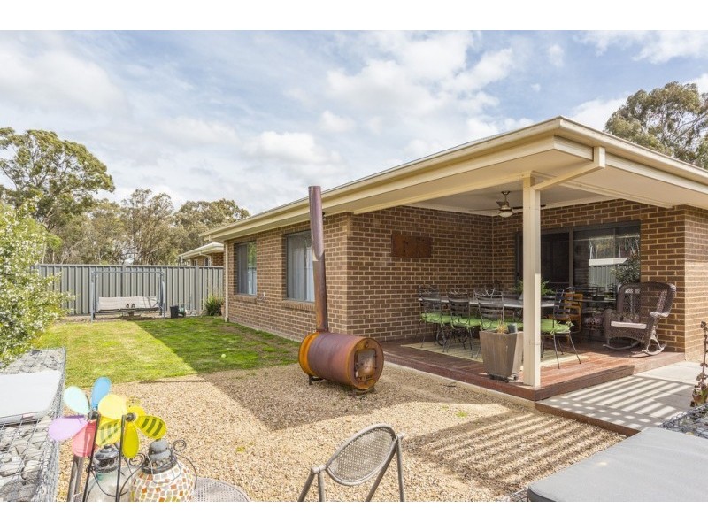 29 Evergreen Boulevard, Jackass Flat VIC 3556