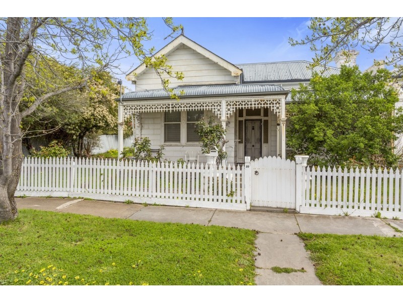 8 & 10 Panton Street, Eaglehawk VIC 3556