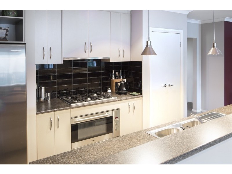 10 Ritchie Drive, Kangaroo Flat VIC 3555