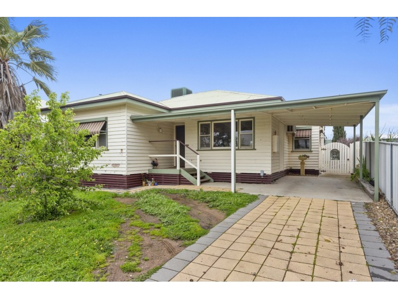 9 Curnow Street, Golden Square VIC 3555