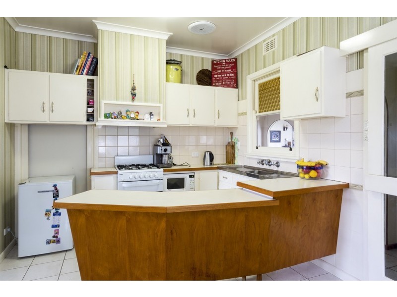 9 Curnow Street, Golden Square VIC 3555