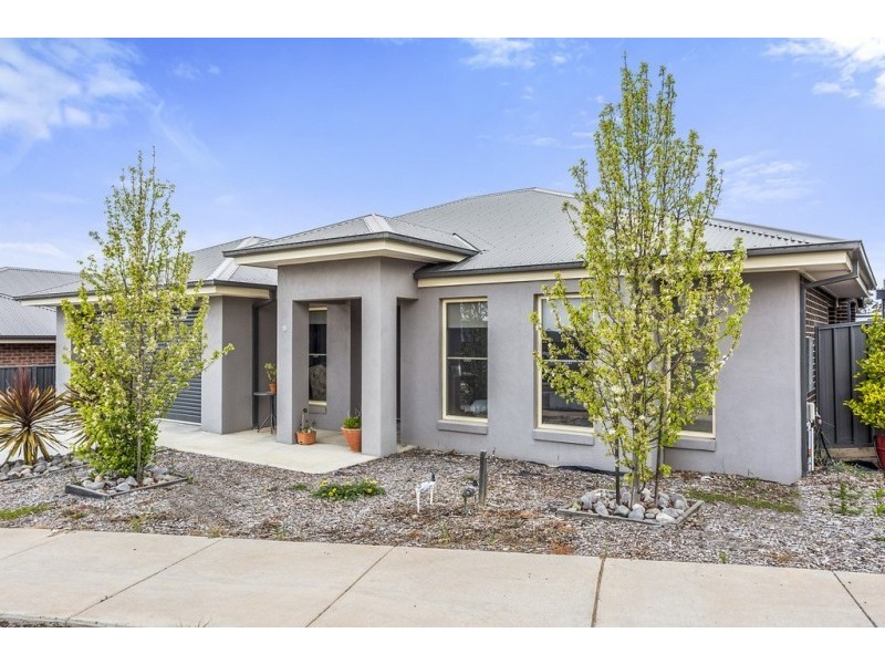 9 Riversdale Avenue, Eaglehawk VIC 3556