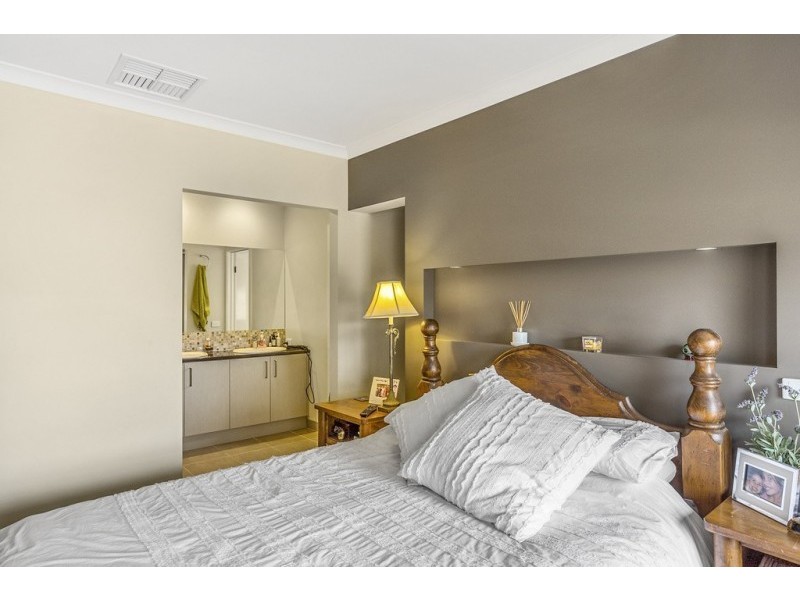 9 Riversdale Avenue, Eaglehawk VIC 3556