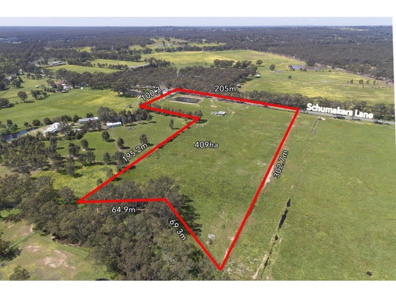 215 Schumakers Lane, Maiden Gully VIC 3551