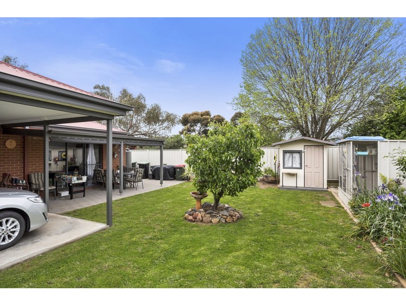 10 Ombana Court, Epsom VIC 3551