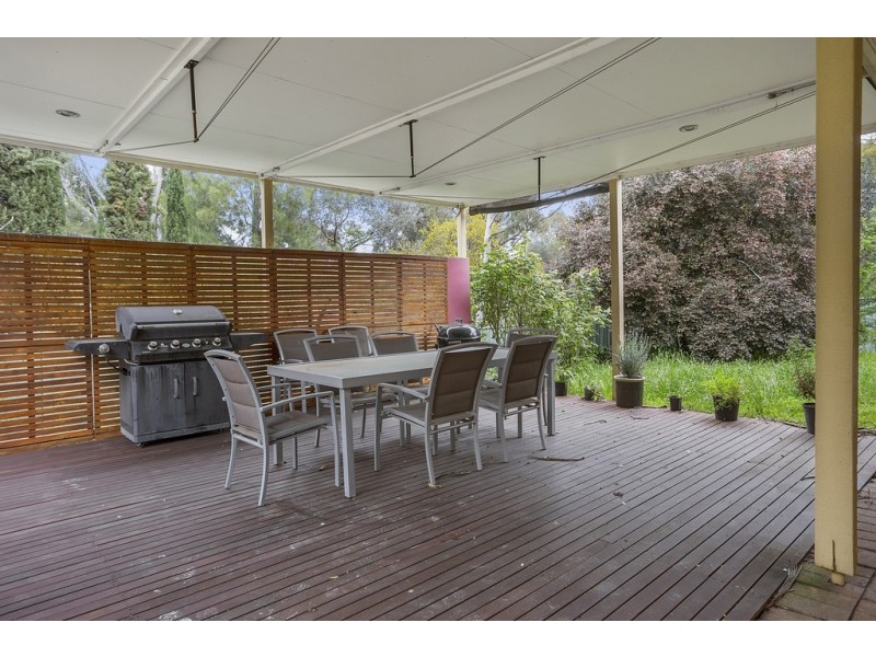 9 Oxford Terrace, Strathdale VIC 3550