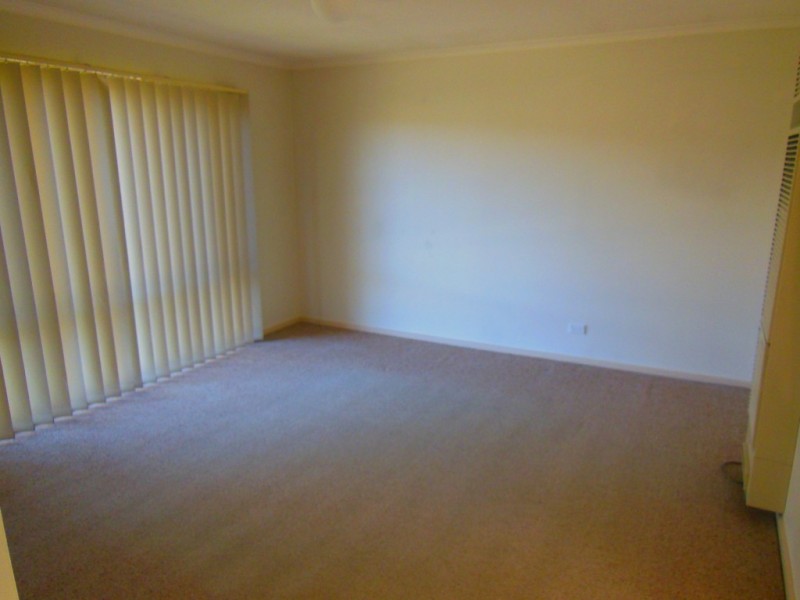 1/1 Campaspe Mews, Strathdale VIC 3550