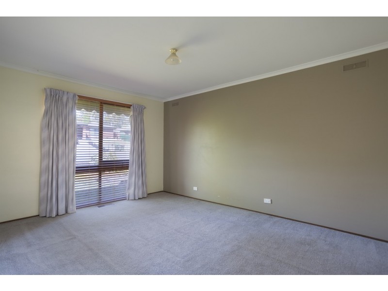 8 Marinna Court, Strathdale VIC 3550