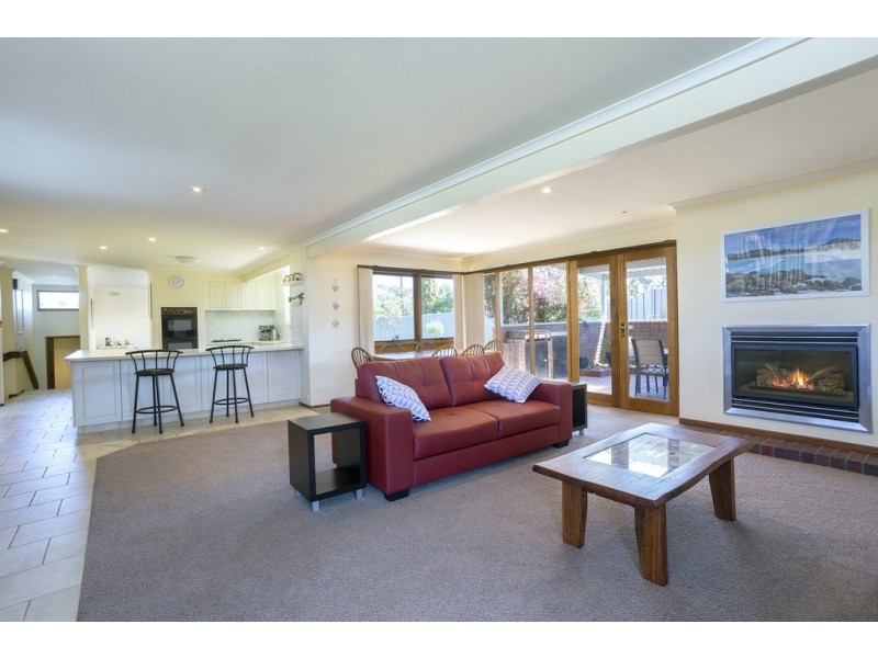 161 St Killian Street, White Hills VIC 3550