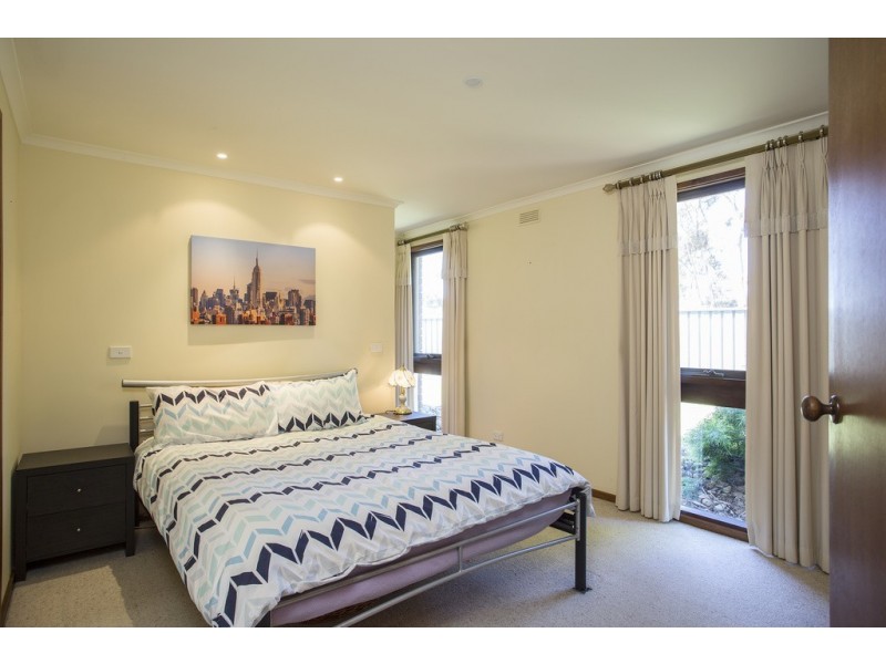 161 St Killian Street, White Hills VIC 3550