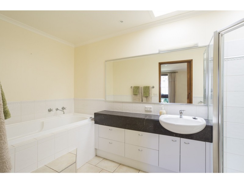 161 St Killian Street, White Hills VIC 3550