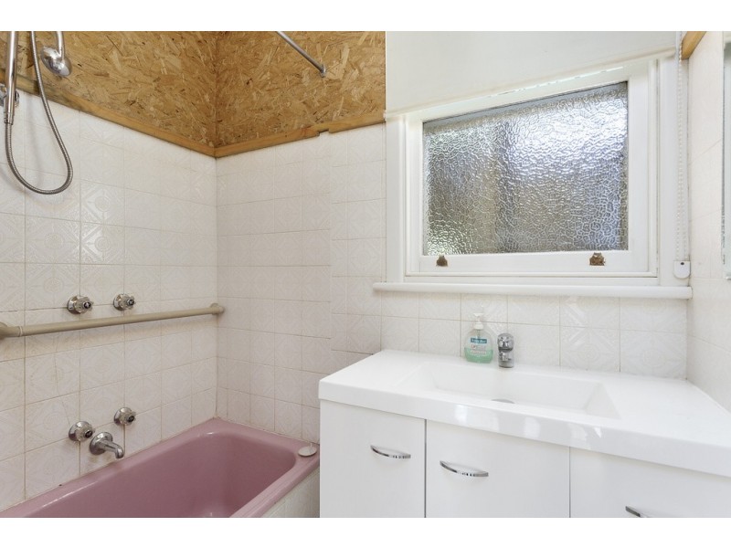 62 Mackenzie Street West, Golden Square VIC 3555