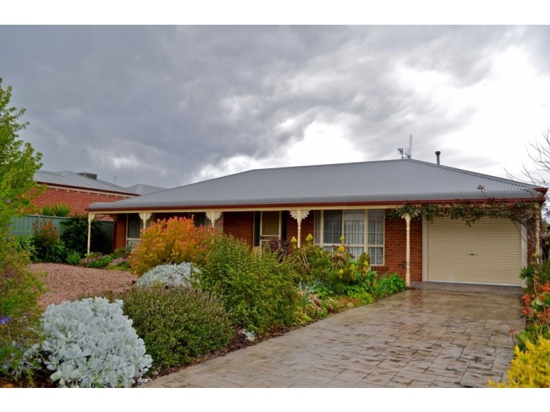 189 Lloyd Street, Strathdale VIC 3550