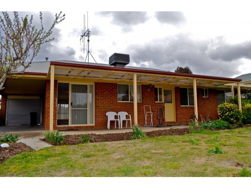 189 Lloyd Street, Strathdale VIC 3550