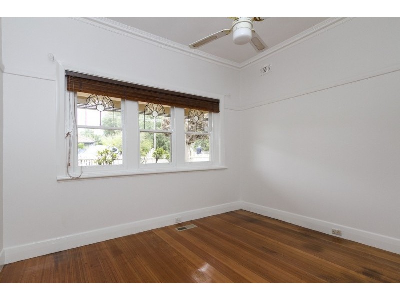 12 Maple Street, Golden Square VIC 3555