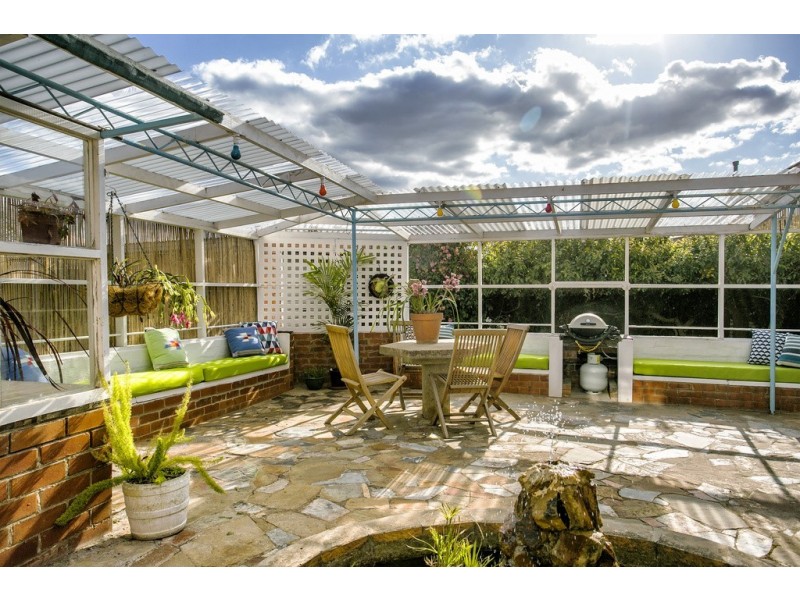 12 Theodore Street, Flora Hill VIC 3550