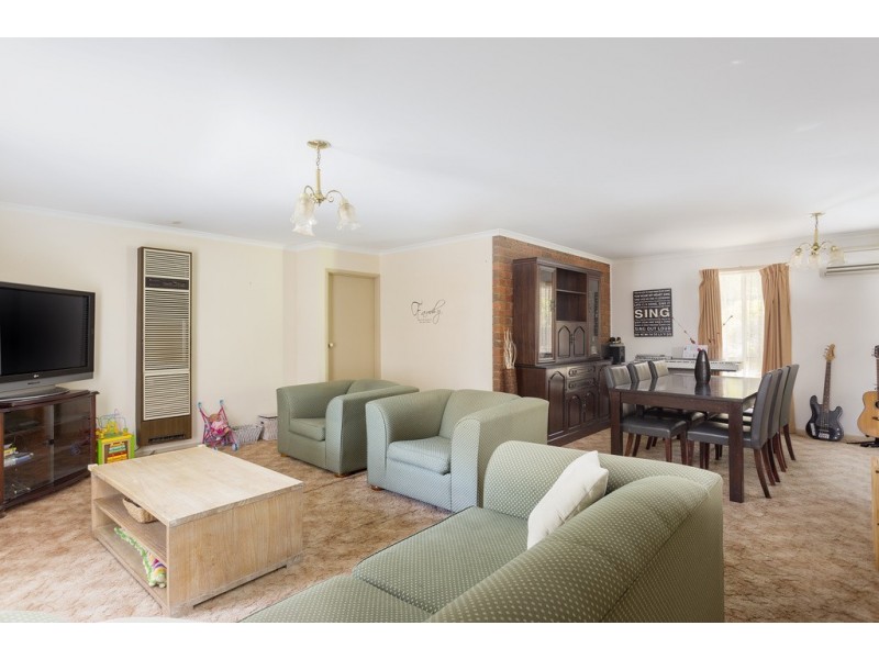 1 Biggs Court, Flora Hill VIC 3550