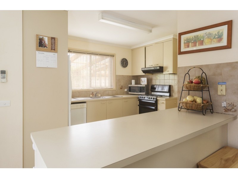 1 Biggs Court, Flora Hill VIC 3550