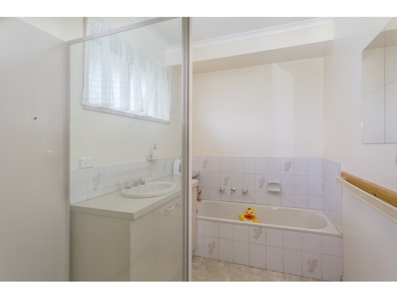 1 Biggs Court, Flora Hill VIC 3550