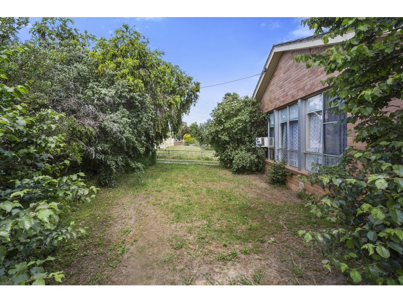 124 St Aidans Road, Kennington VIC 3550