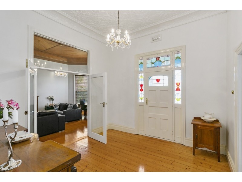 22 Reginald Street, Quarry Hill VIC 3550