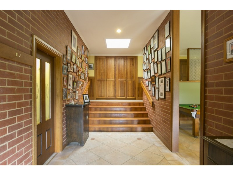 6 Frog Hollow, Strathdale VIC 3550