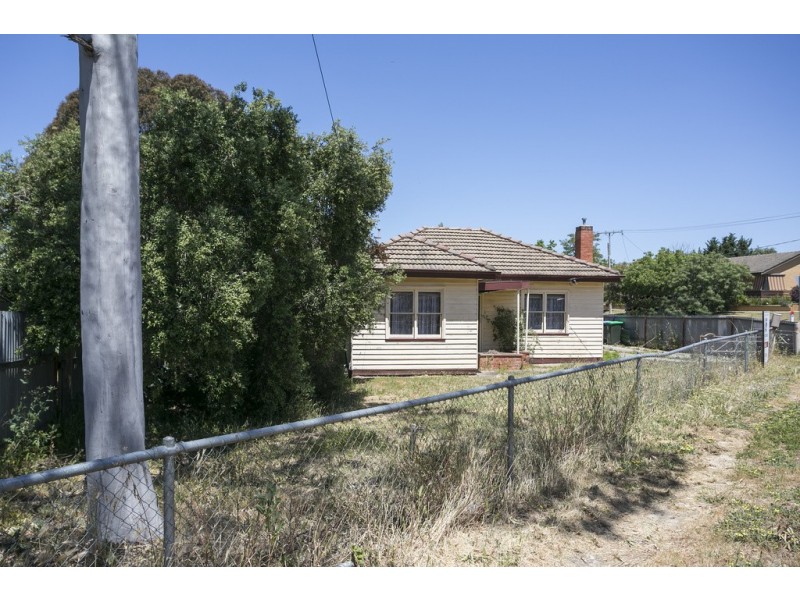 9 Dowding Street, California Gully VIC 3556