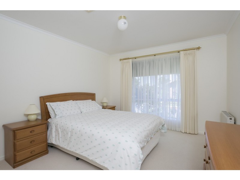 20 Maxwell Crescent, Strathdale VIC 3550