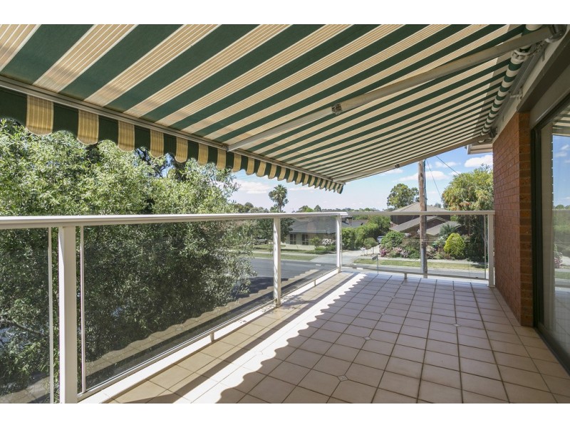 20 Maxwell Crescent, Strathdale VIC 3550