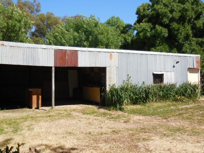25 Howard Street, Epsom VIC 3551