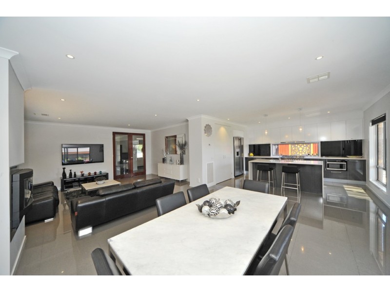 47 Solomon St, Strathdale VIC 3550