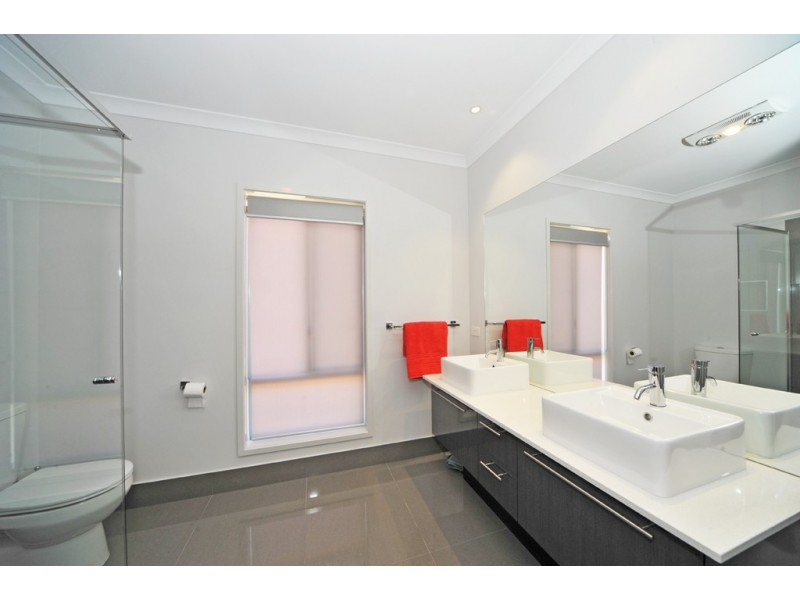 47 Solomon St, Strathdale VIC 3550