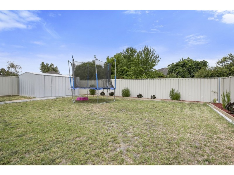 20 McConnachie Court, Epsom VIC 3551
