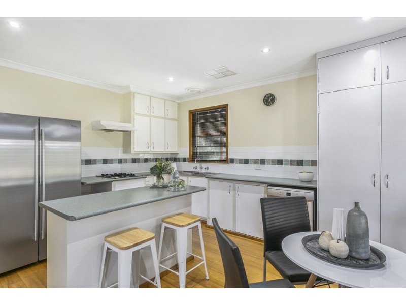 30 Lowndes Street, Kennington VIC 3550