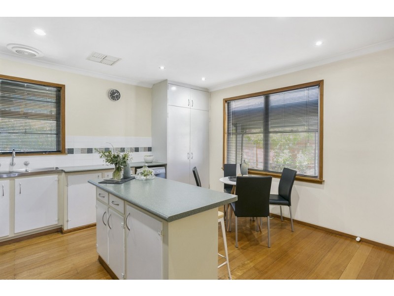 30 Lowndes Street, Kennington VIC 3550