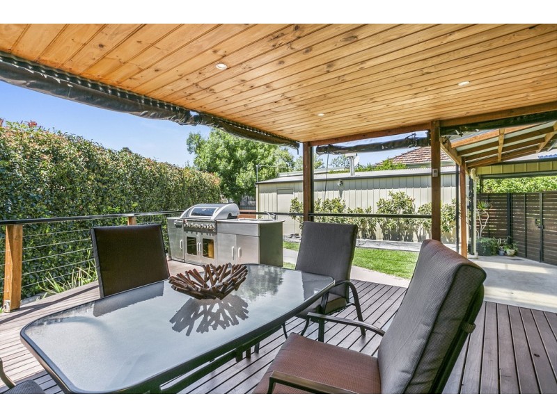 30 Lowndes Street, Kennington VIC 3550