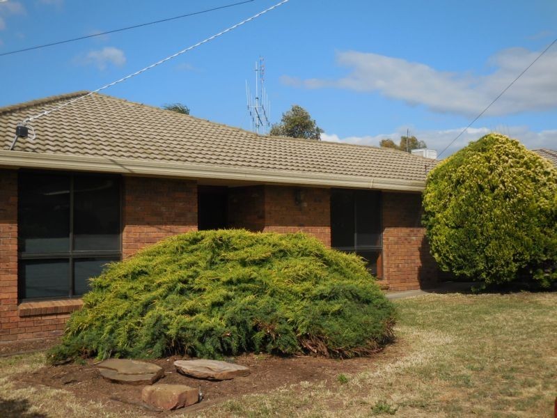 27 Ridgeway Crescent, Kennington VIC 3550