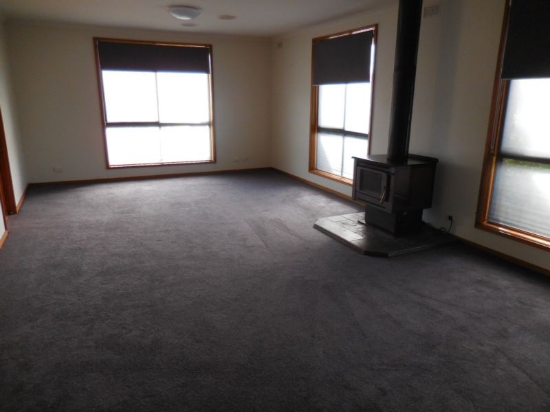 27 Ridgeway Crescent, Kennington VIC 3550