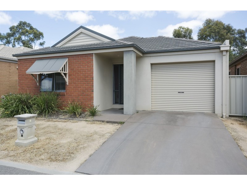 4 Mias Way, Epsom VIC 3551