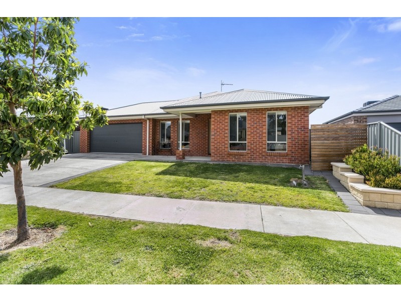 15 Topaz Avenue, White Hills VIC 3550