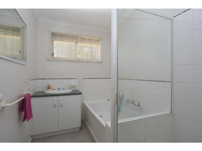 1 Gledhill Rise, Kangaroo Flat VIC 3555