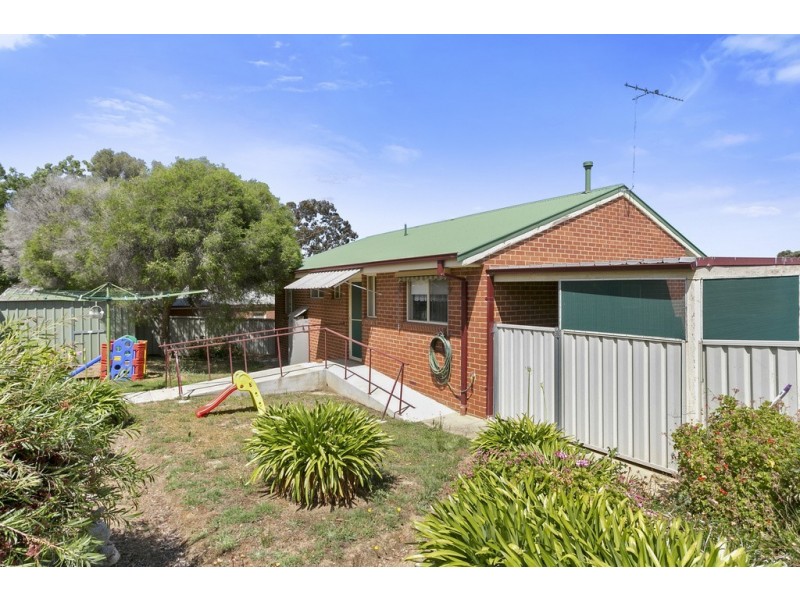 1 Gledhill Rise, Kangaroo Flat VIC 3555